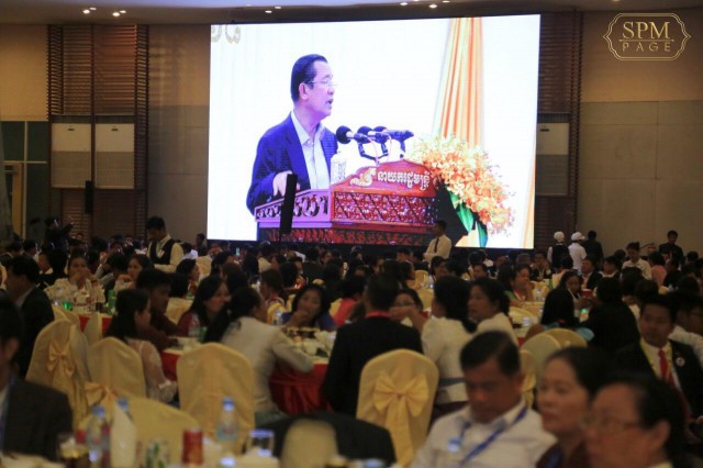 លោក ហ៊ុន សែន លើកឡើង​ពី​សារព័ត៌មាន​បី​ប្រភេទ​ដែល​មិនត្រូវ​កើត​មាននៅ​កម្ពុជា​